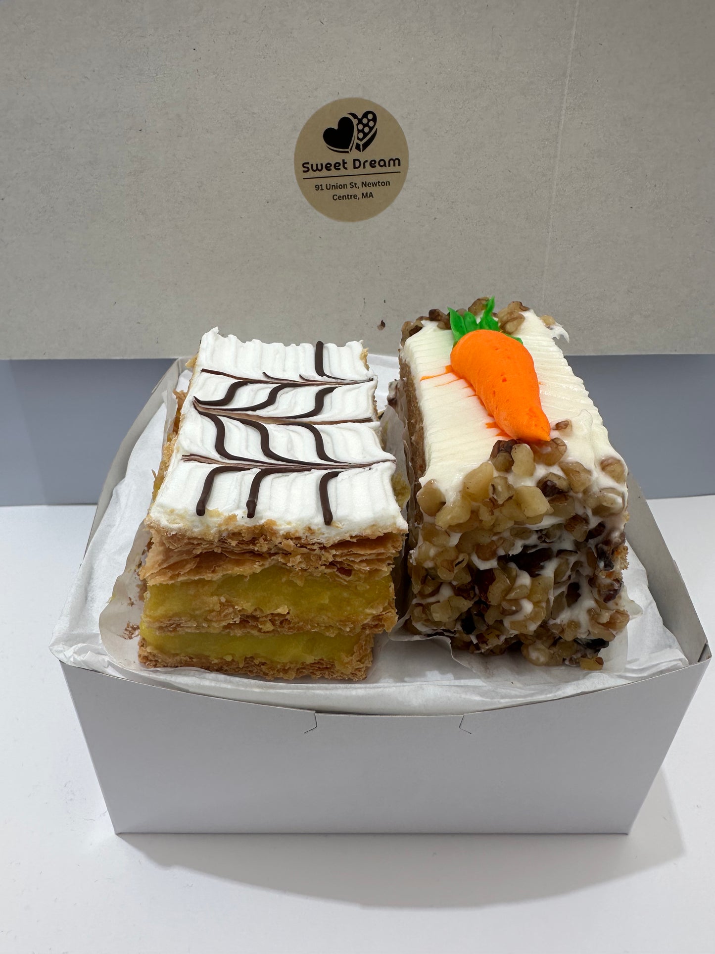 2 Pastry Box